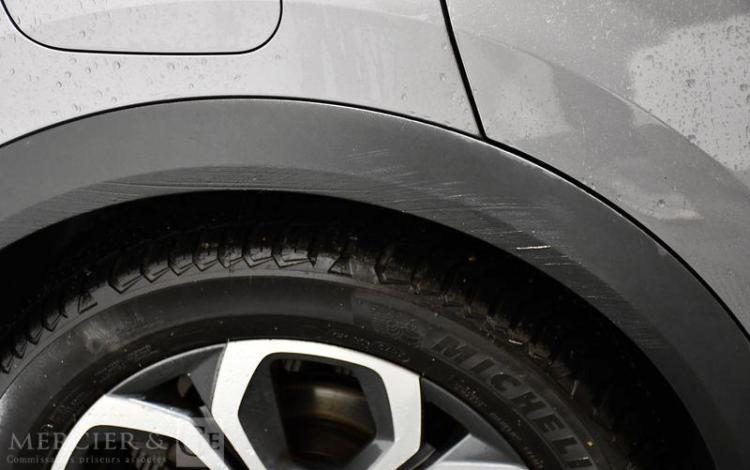 RENAULT CAPTUR TECHNO E-TECH FULL HYBRID 145 GRIS GM-779-MH