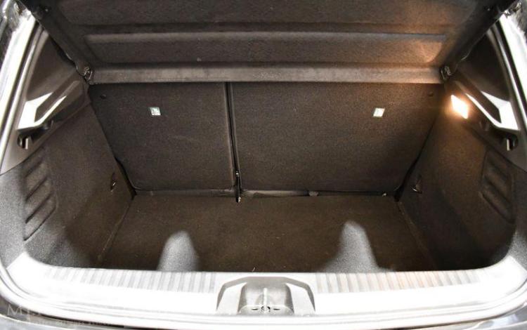 RENAULT CLIO TECHNO NOIR GN-340-RE