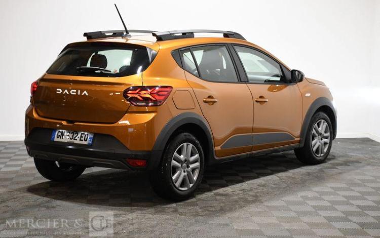DACIA SANDERO STEPWAY EXPRESSION ECO-G 100 ROUILLE GN-632-EQ