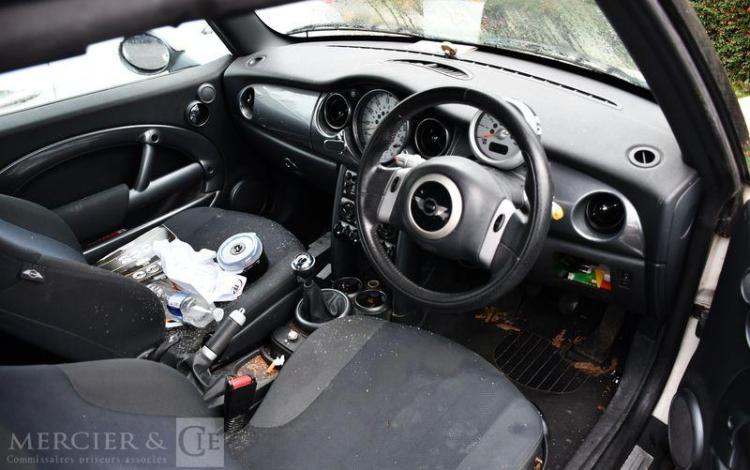 MINI COOPER BEIGE GN-754-ZK