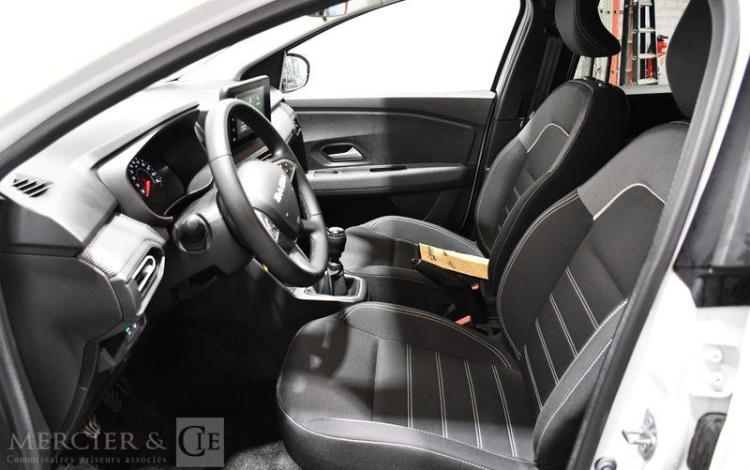 DACIA JOGGER EXPRESSION ECO-G 100 7PL BLANC GN-877-KF