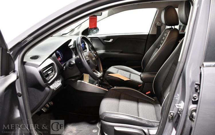 KIA STONIC GT LINE GRIS GP-364-RF