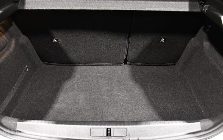 PEUGEOT 208 1.2 PURETECH 75 ACTIVE PACK BLANC GQ-199-MB