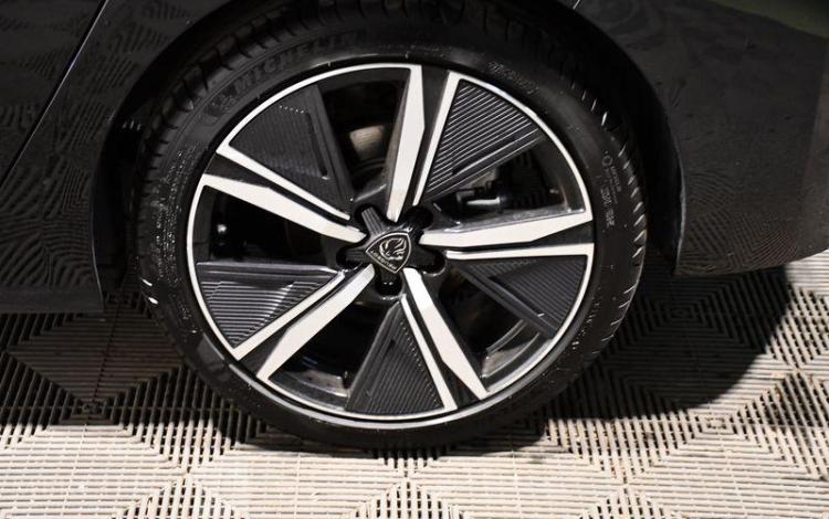 PEUGEOT 308 1.2 PURETECH 130 GT EAT NOIR GQ-519-ZL