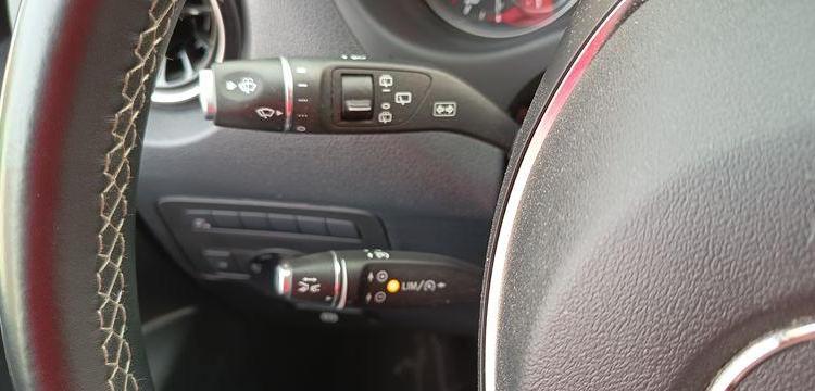 MERCEDES VITO 119 1.9 CDI 16V 9G-TRONIC 190CV BOITE AUTO – DIESEL – 56062 KMS – AN 2023 NOIR GQ-720-SJ