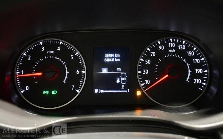 DACIA SANDERO ESSENTIAL ECO-G 100 GRIS GQ-744-WK