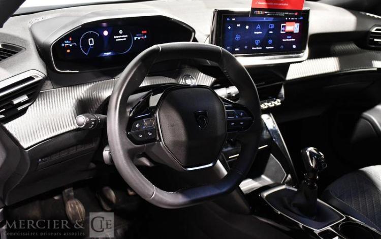 PEUGEOT 2008 ALLURE PURETECH BLANC GQ-878-ZL