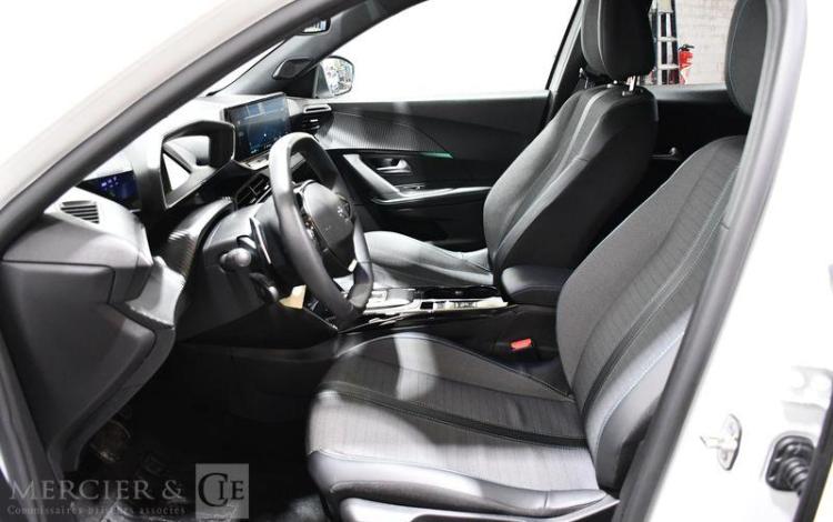 PEUGEOT 2008 ALLURE PACK PURETECH  GQ-939-LW