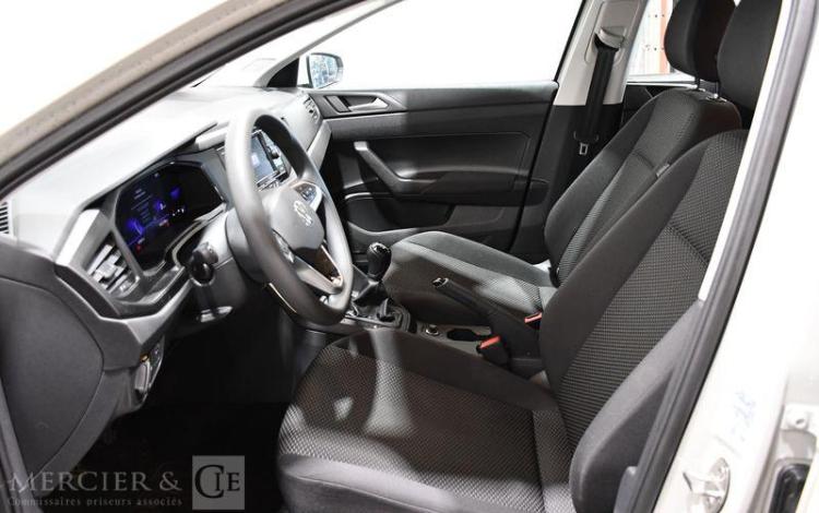 VOLKSWAGEN POLO GRIS GR-470-HK