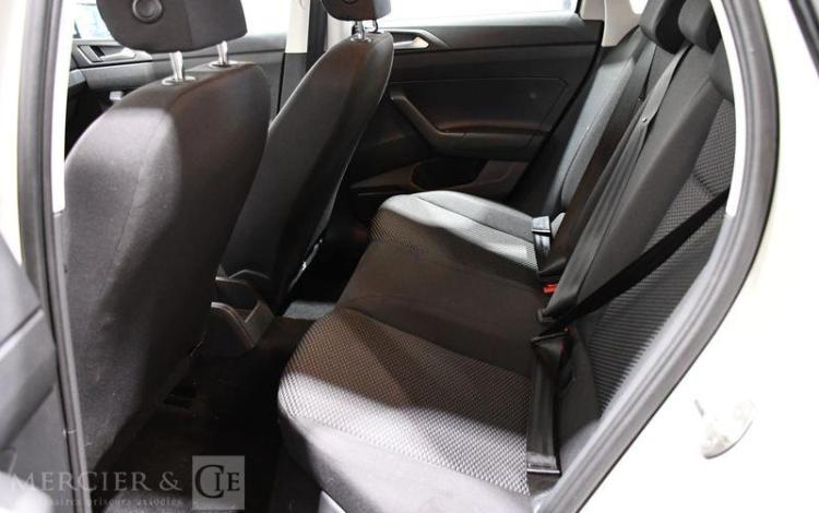 VOLKSWAGEN POLO GRIS GR-470-HK