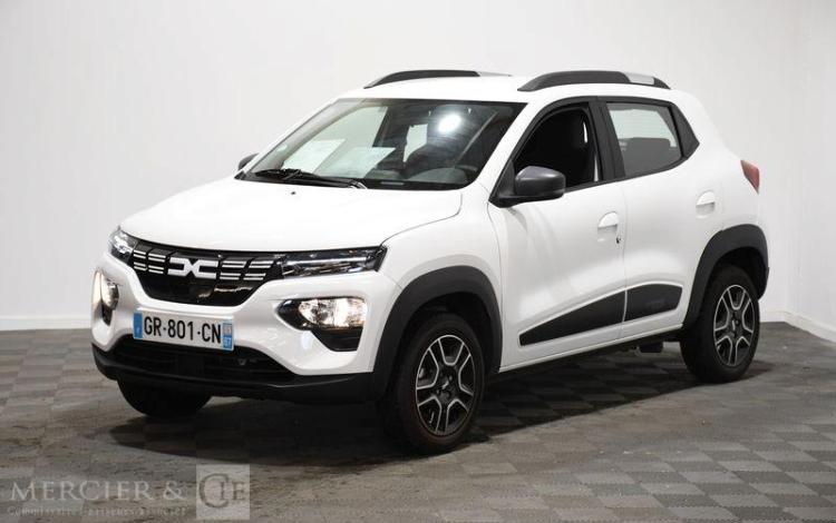 DACIA SPRING ESSENTIAL BLANC GR-801-CN