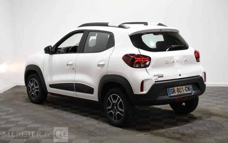DACIA SPRING ESSENTIAL BLANC GR-801-CN