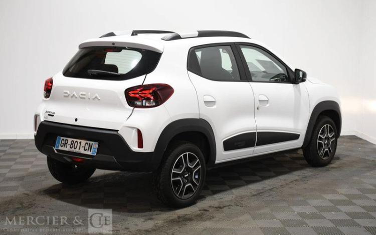 DACIA SPRING ESSENTIAL BLANC GR-801-CN
