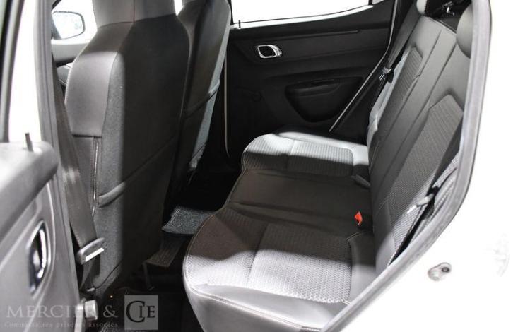 DACIA SPRING ESSENTIAL BLANC GR-801-CN