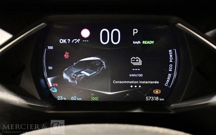 DS DS3 STE CROSSBACK E-TENSE 54kWh 156ch BASTILLE BLANC GS-149-XR