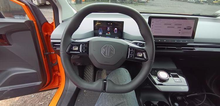 MG MG4 EV MAXIMUM RANGE 204 CV/ 150 KW  BOITE AUTO – ELECTRIQUE – ANNEE 2023 ORA GS-530-NS