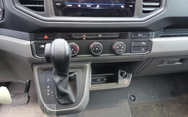 VOLKSWAGEN CRAFTER L4  GS-640-KQ