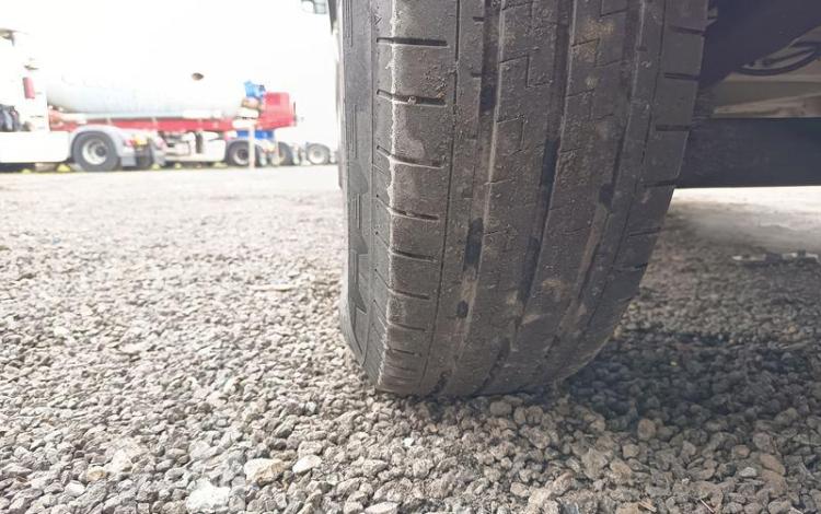 VOLKSWAGEN CRAFTER L4  GS-640-KQ