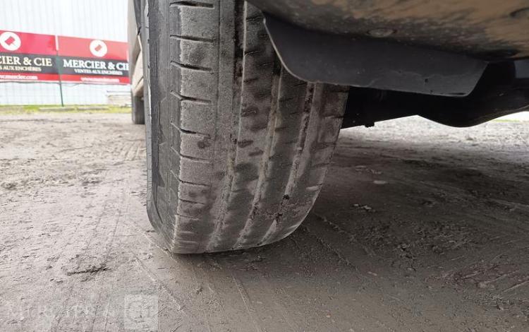 VOLKSWAGEN CRAFTER L4  GS-640-KQ