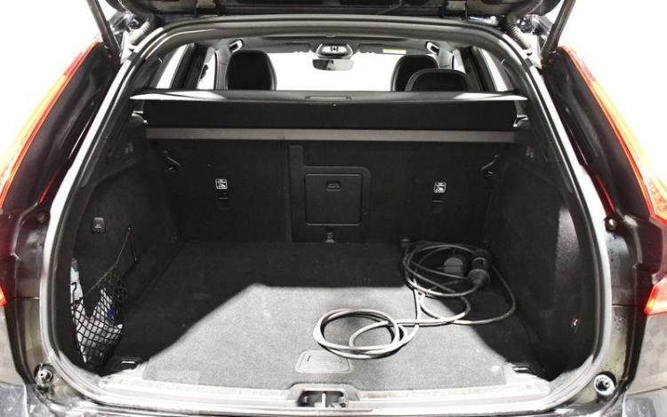 VOLVO XC60 BLANC GS-838-KX