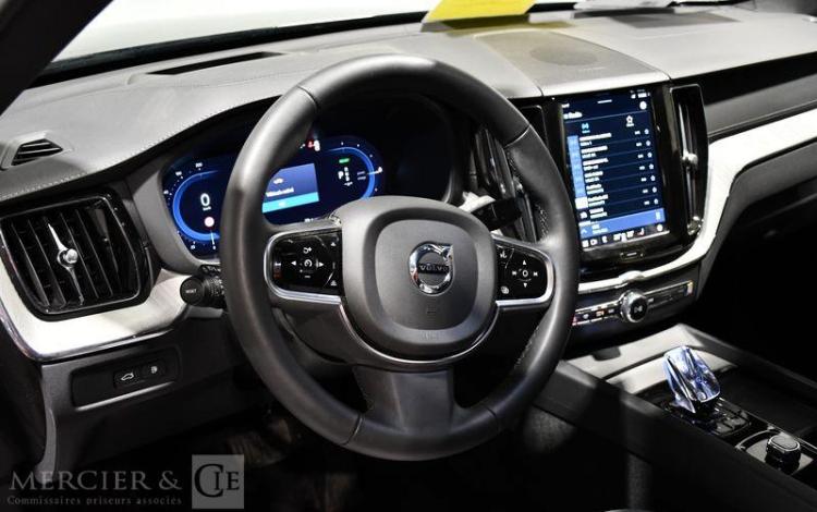 VOLVO XC60 BLANC GS-838-KX