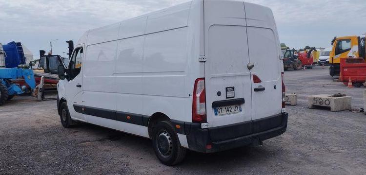 RENAULT MASTER FOURGON 2.3 BLUEDCI 150 35 L3H2 CONFORT – 113771 KMS – ANNEE 2023 BLANC GT-142-JY