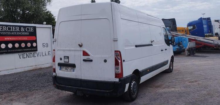 RENAULT MASTER FOURGON 2.3 BLUEDCI 150 35 L3H2 CONFORT – 113771 KMS – ANNEE 2023 BLANC GT-142-JY