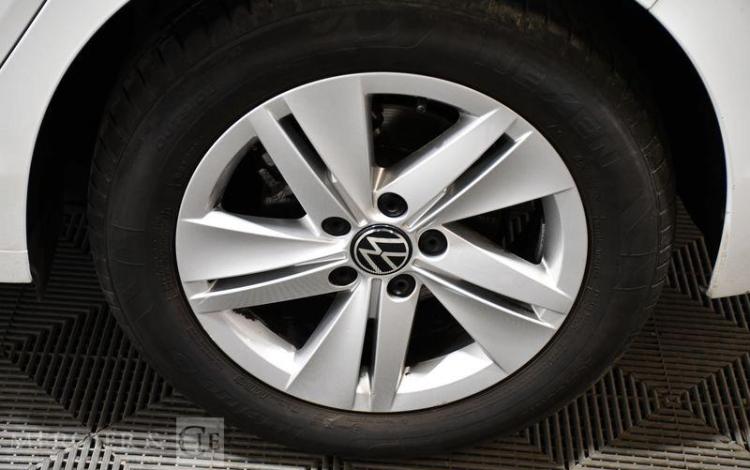 VOLKSWAGEN GOLF STE REVERSIBLE LIFE 5P BLANC GT-657-PV