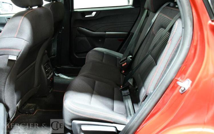 FORD KUGA ROUGE GV-726-VJ