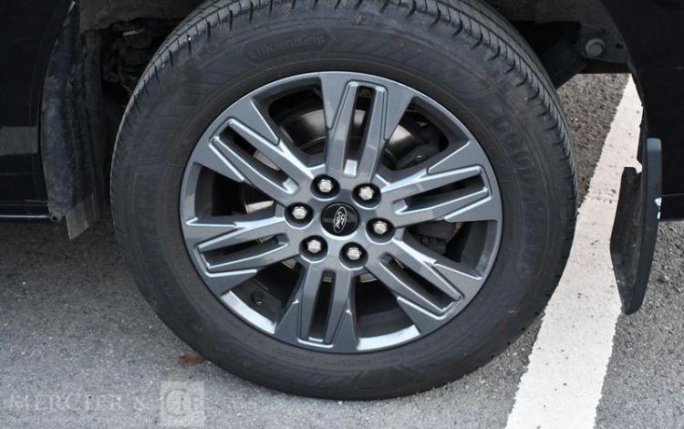 FORD CUSTOM D170 300 L1 LTDBA NOIR GV-906-WH