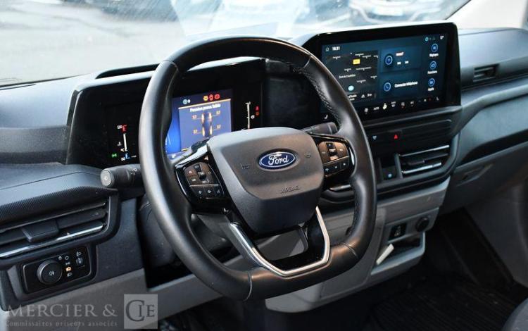 FORD CUSTOM D170 300 L1 LTDBA NOIR GV-906-WH