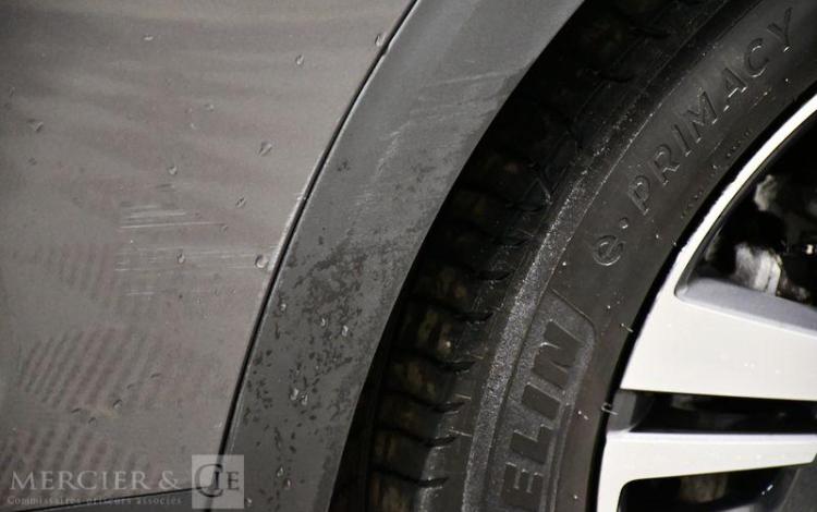 PEUGEOT 3008 1,5 BLUEHDI 130 FAP ALLURE PACK BVA GRIS GW-112-YW