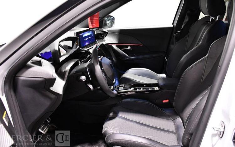 PEUGEOT 2008 GT PURETECH 130 BLANC GW-557-CT