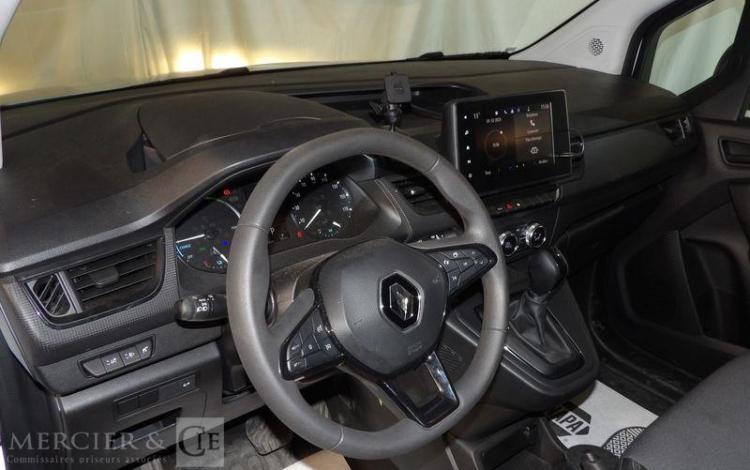 RENAULT KANGOO BLANC GW-825-SB