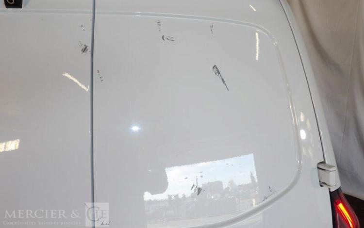 RENAULT KANGOO BLANC GW-825-SB