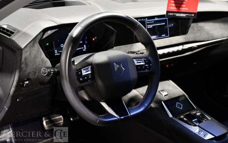 DS DS4 1,5 BLUEHDI 130 PERFORMANCE LINE BVA NOIR GX-737-YF