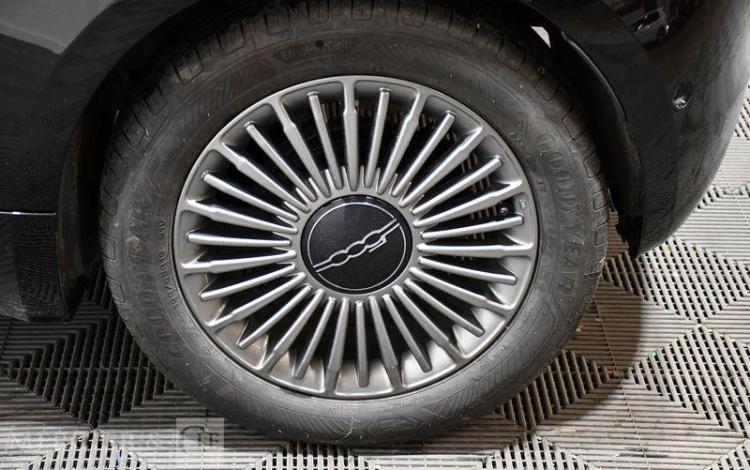 FIAT 500 e 24KWH PACK CONFORT VERT GY-254-LR