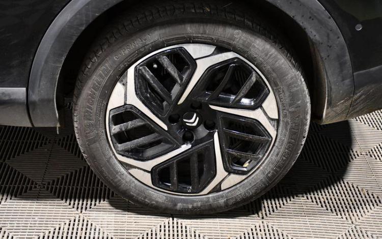 CITROEN C4 1,5 BLUE-HDI 130 MAX BVA NOIR GY-272-BM