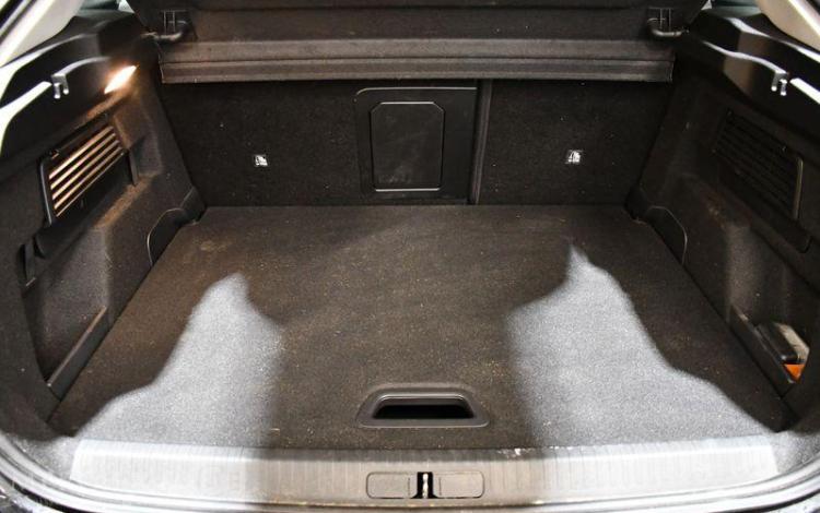 CITROEN C4 1.5 BLUEHDI 130 MAX EAT NOIR GY-278-BM