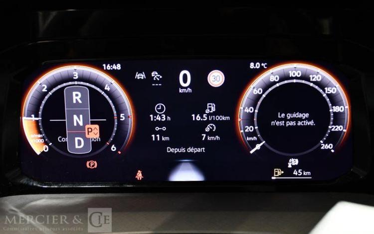 VOLKSWAGEN GOLF 8 GRIS GY-329-HN