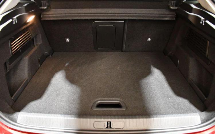 CITROEN C4 PURE TECH 130 S&S EAT8 SHINE ROUGE GY-669-MW