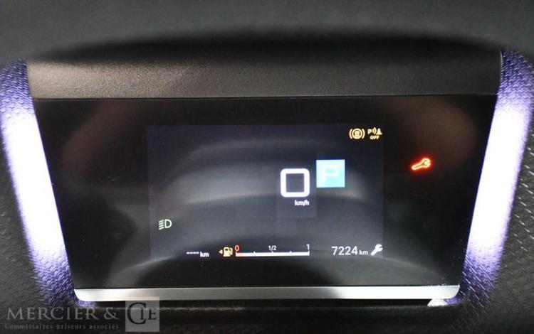 CITROEN C4 PURE TECH 130 S&S EAT8 SHINE ROUGE GY-669-MW