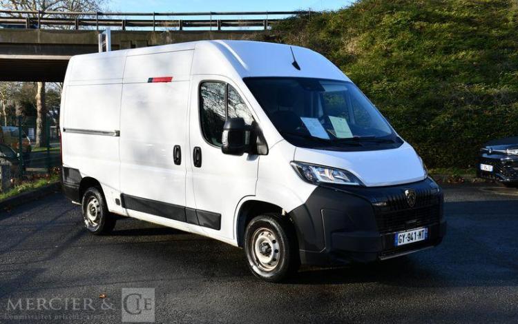 PEUGEOT BOXER 33 L2H2 BLUEHDI 140 BLANC GY-941-MT