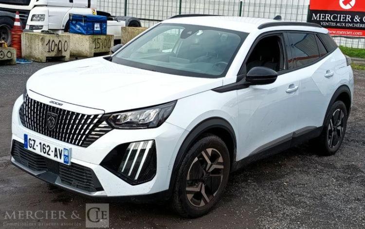 PEUGEOT 2008 PURETECH 100 ALLURE  GZ-162-AV