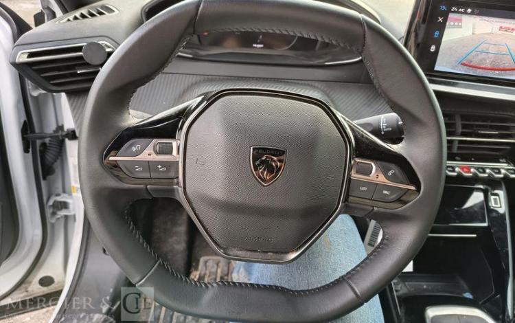PEUGEOT 2008 PURETECH 100 ALLURE  GZ-162-AV