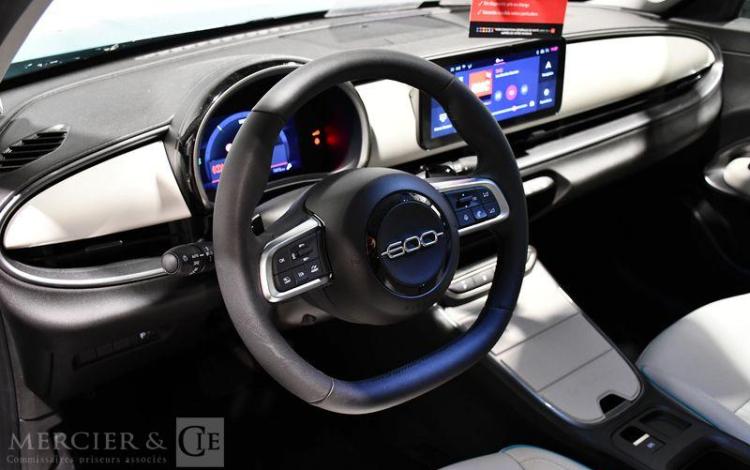 FIAT 600 1,2 HYBRID 136 DCT 6 LA PRI VERT GZ-549-KP