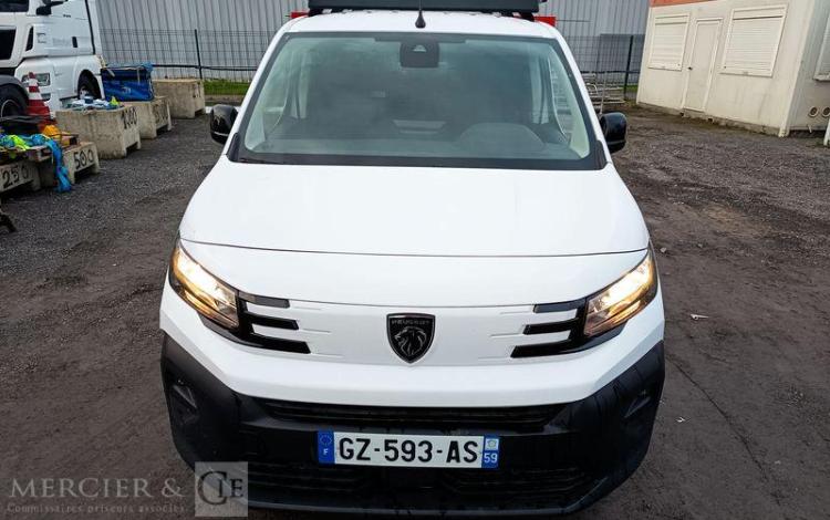 PEUGEOT PARTNER PHASE 2 L1 1.5 BLUEHDIi 16V 100 CV DIESEL – 18238 KMS – ANNEE 2024 BLANC GZ-593-AS