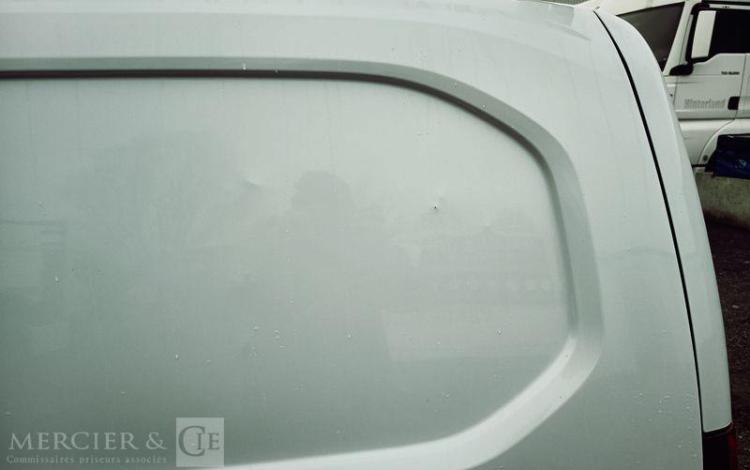 PEUGEOT PARTNER PHASE 2 L1 1.5 BLUEHDIi 16V 100 CV DIESEL – 18238 KMS – ANNEE 2024 BLANC GZ-593-AS