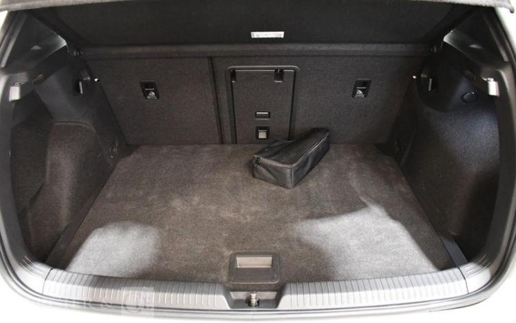 VOLKSWAGEN GOLF 8 GTI CLUB SPORT BLANC GZ-759-YQ