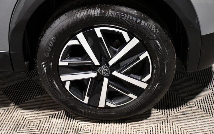 PEUGEOT 2008 GRIS HA-229-EF